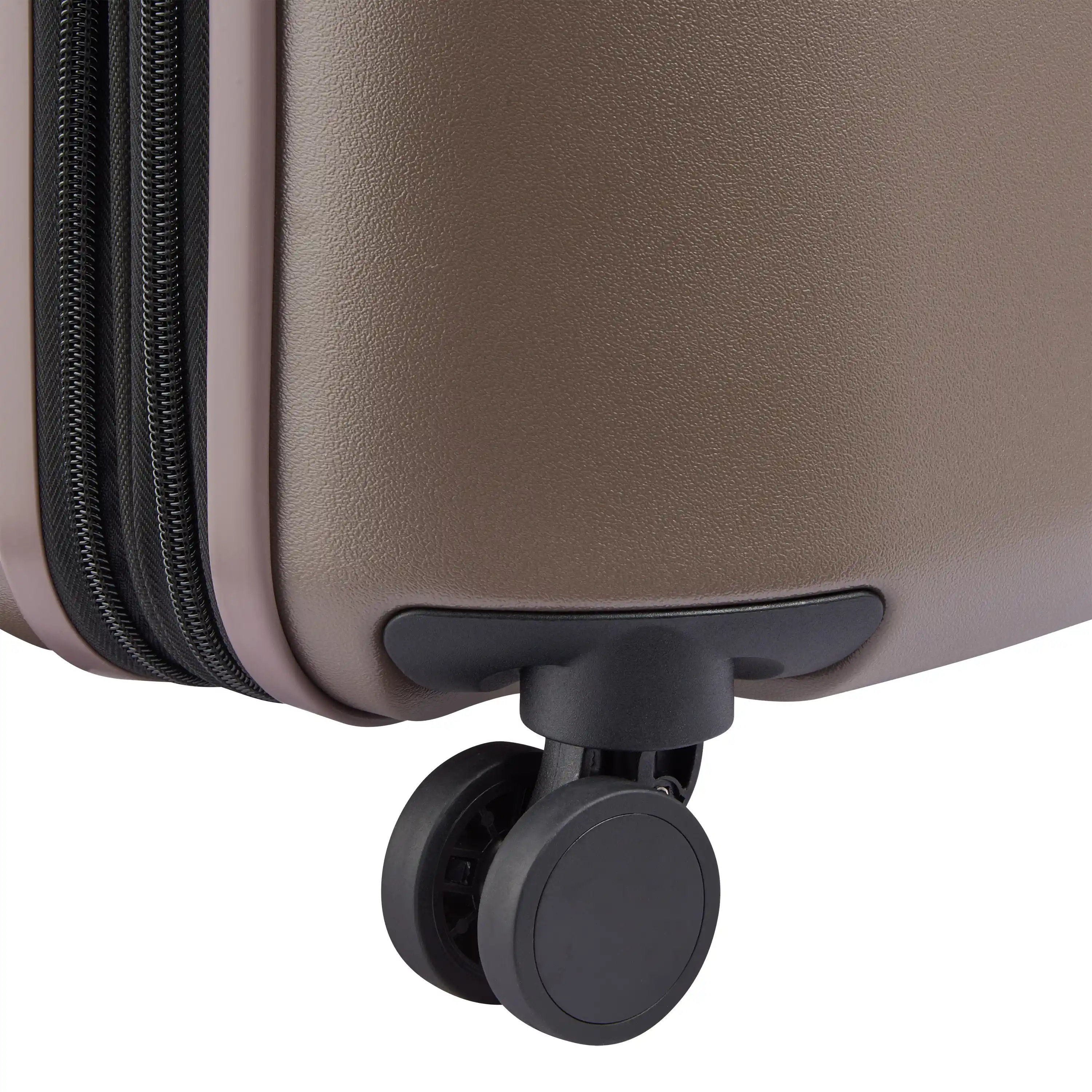 CATCH FLIGHTS - Carry-On Plus Expandable Spinner - Image 18
