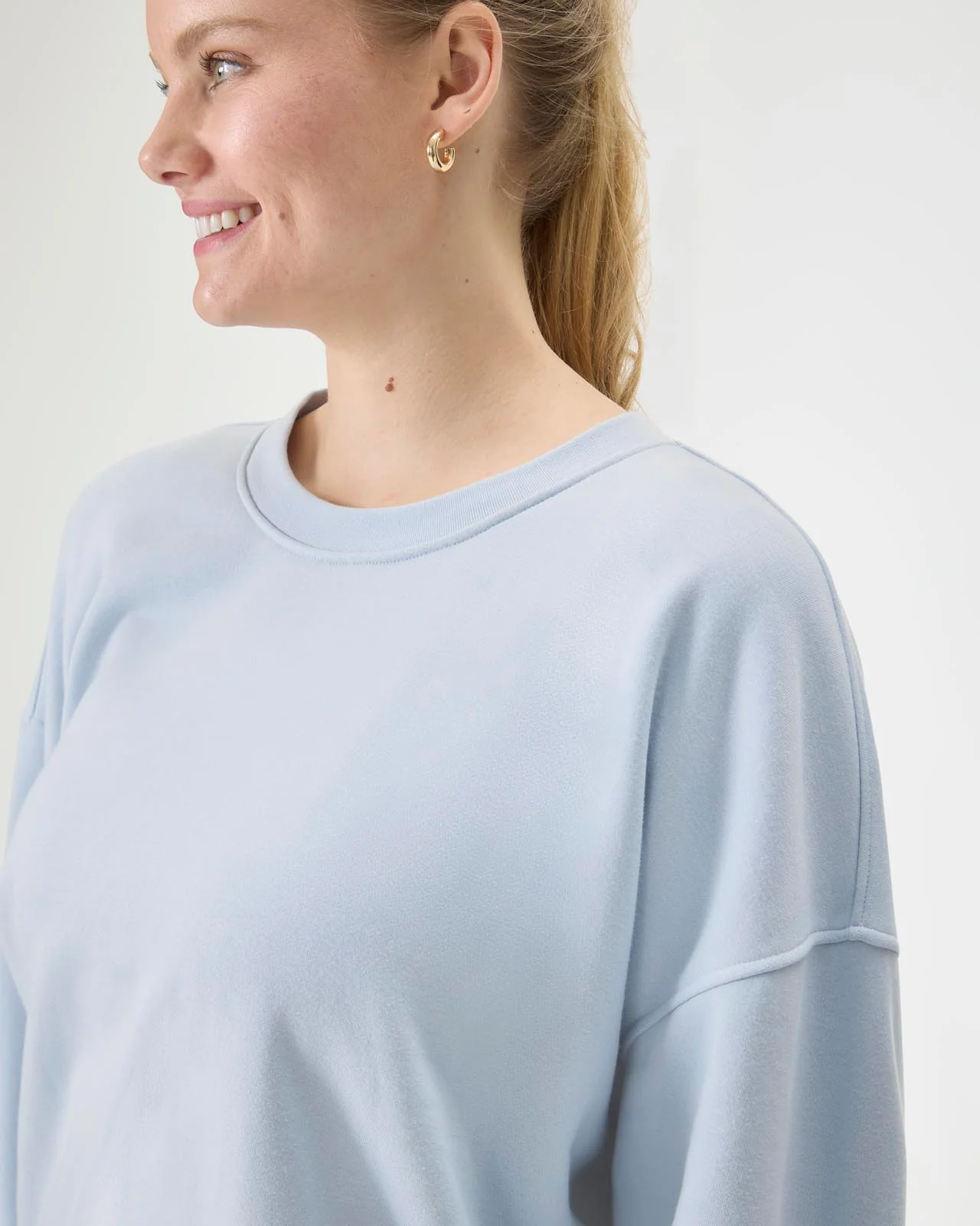 Cozy Crush Oversized Sweatshirt - Image 14