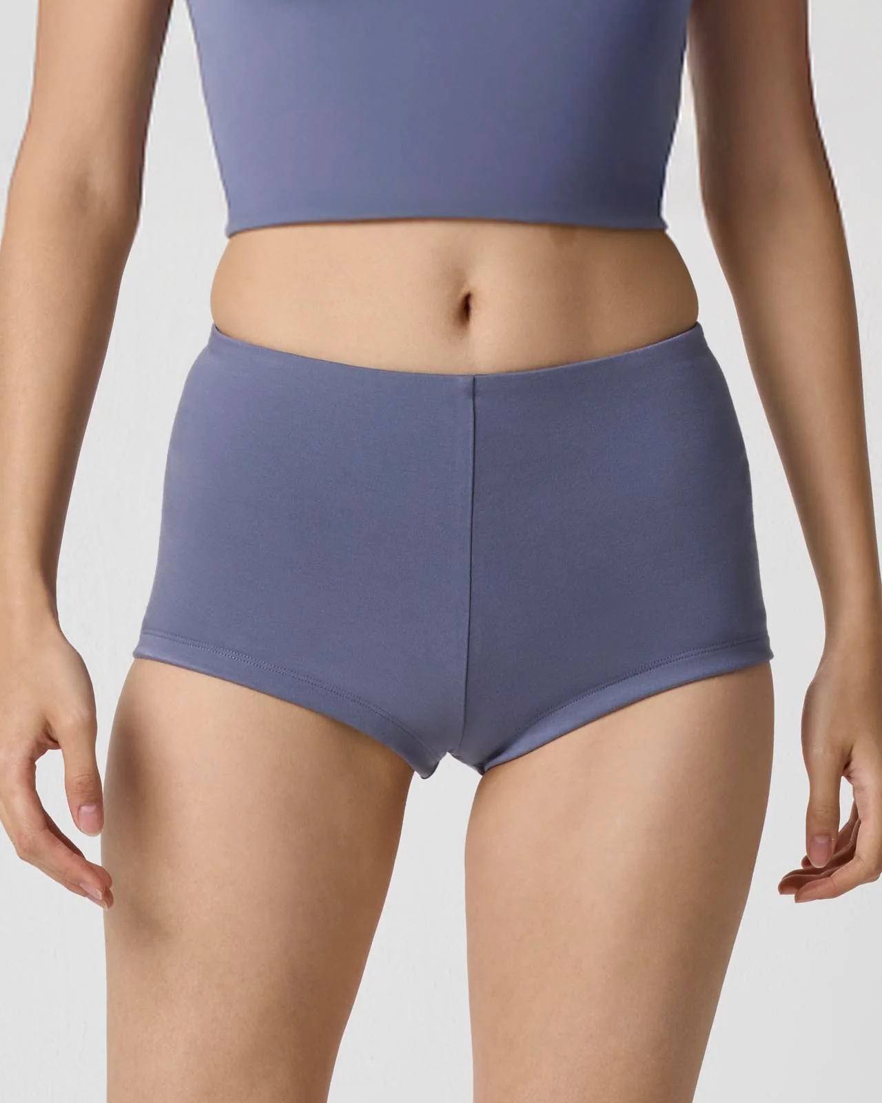 Power Mesh Shortie - Image 14