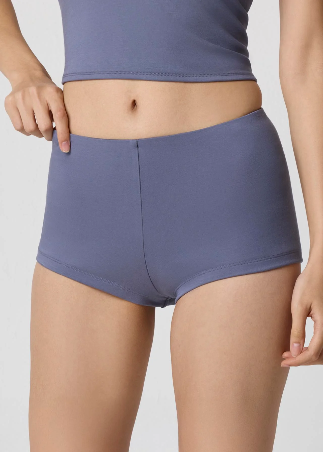 Power Mesh Shortie - Image 16