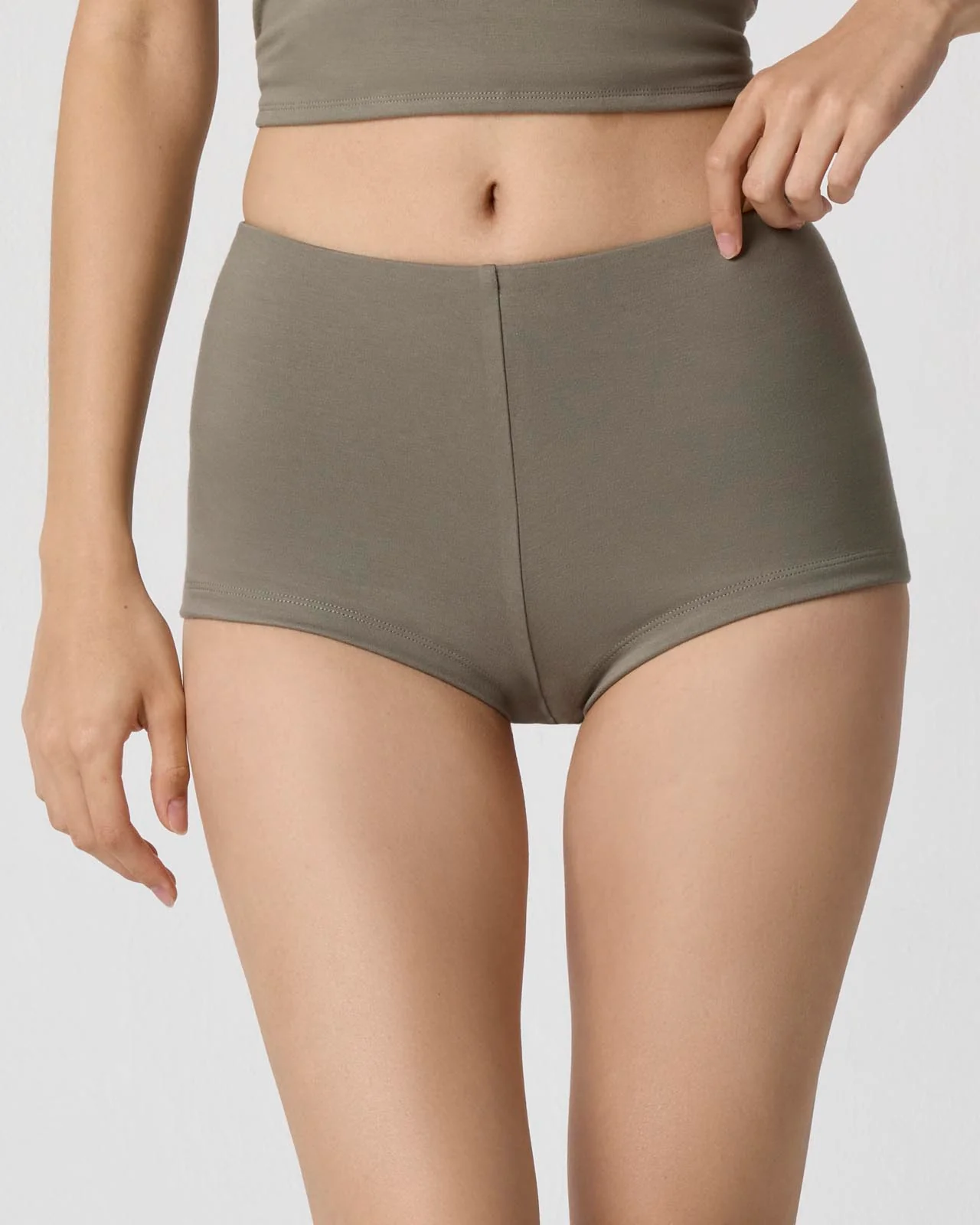 Power Mesh Shortie - Image 7