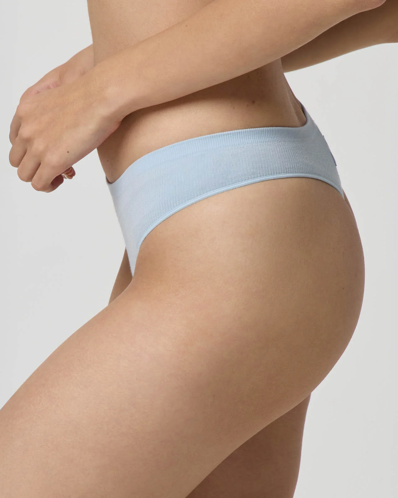 Softie Seamless Thong - Image 24