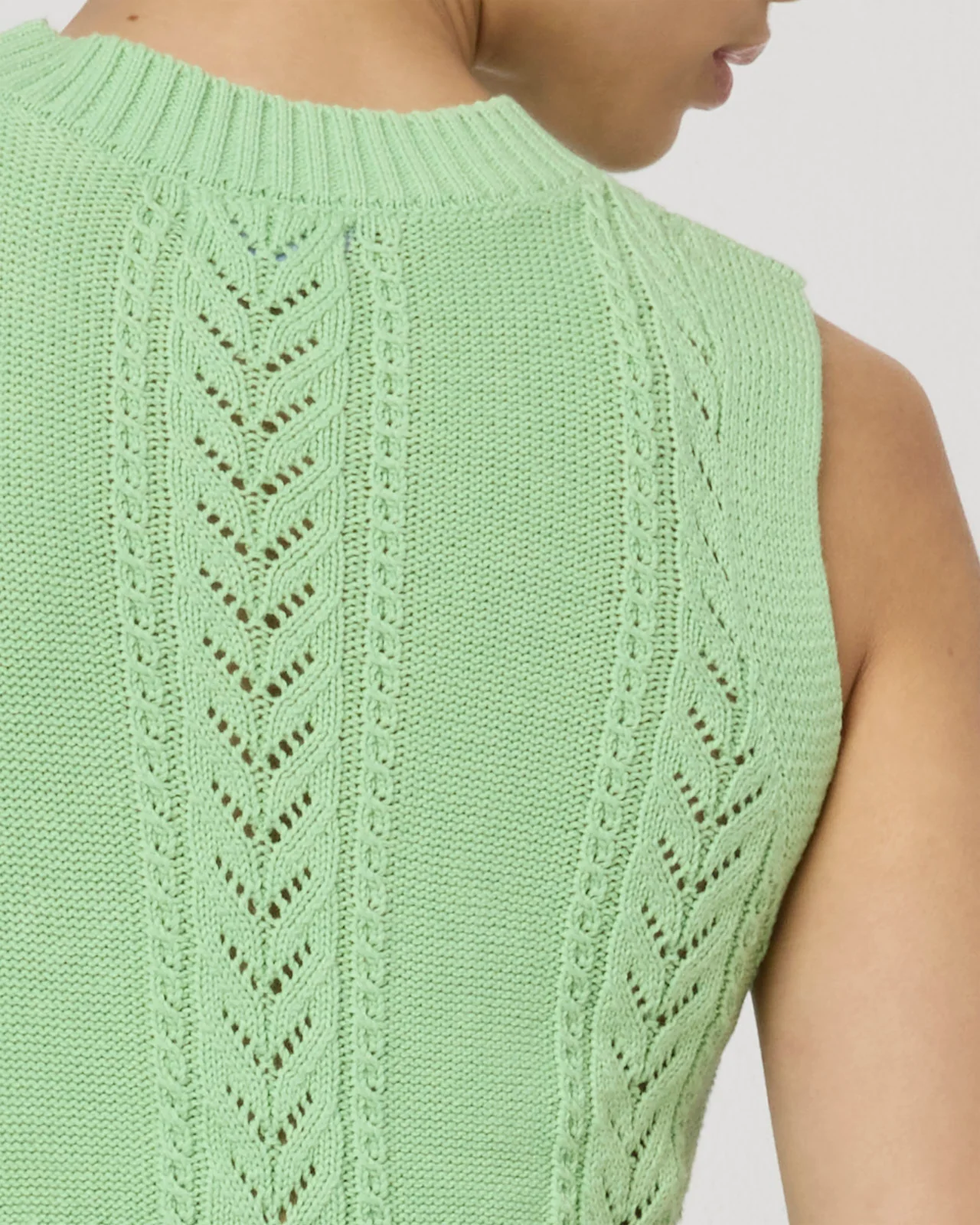 Villa Knit Vest - Image 24